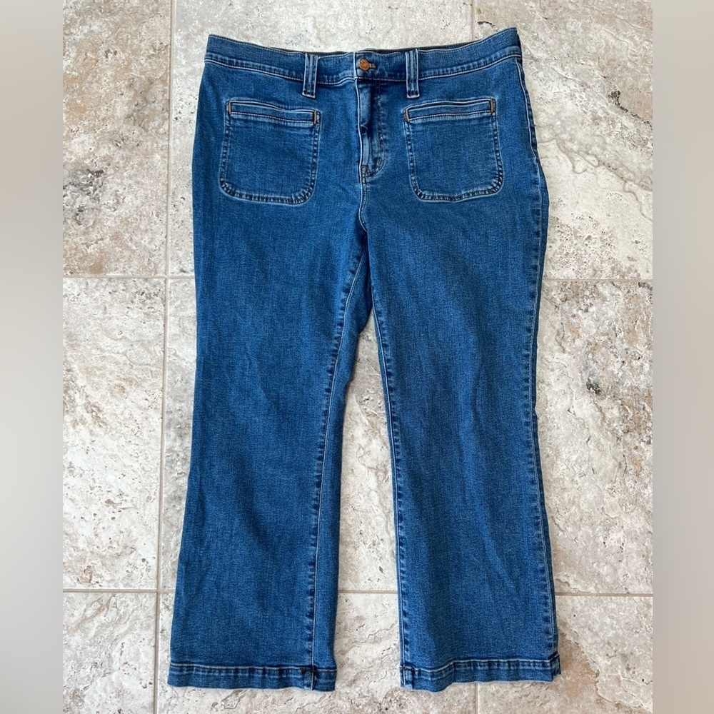 Madewell Mid-Rise Kick Out Flare Crop Ankle Stretch Jeans Medium Blue, size 33 - Picture 2 of 11